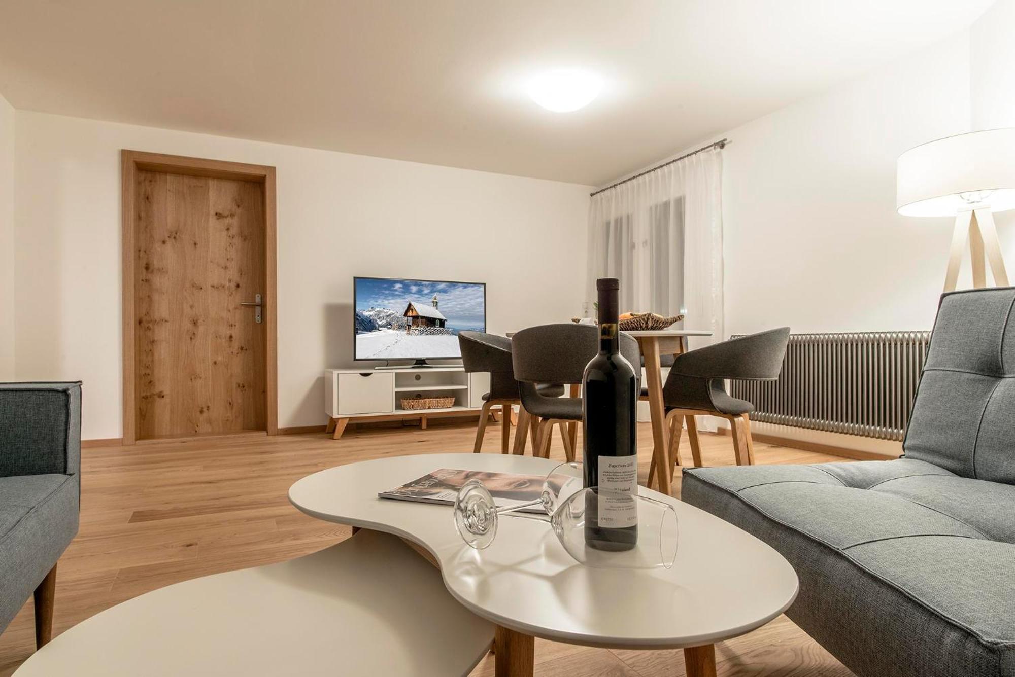 Haus Kapell Apartman Schruns Kültér fotó
